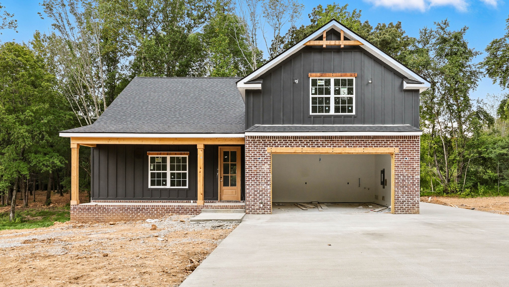 Southside, Tennessee, 37171, United States, 4 Bedrooms Bedrooms, ,3 BathroomsBathrooms,Residential,For Sale,1886898