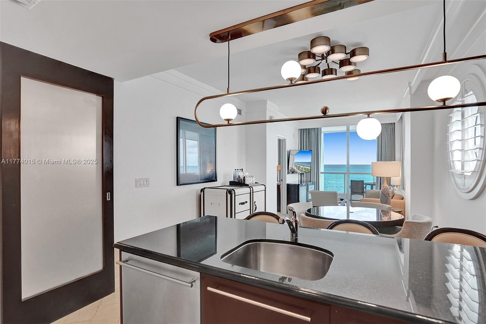 Miami Beach, Florida, 33140, United States, 2 Bedrooms Bedrooms, ,3 BathroomsBathrooms,Residential,For Sale,1759020