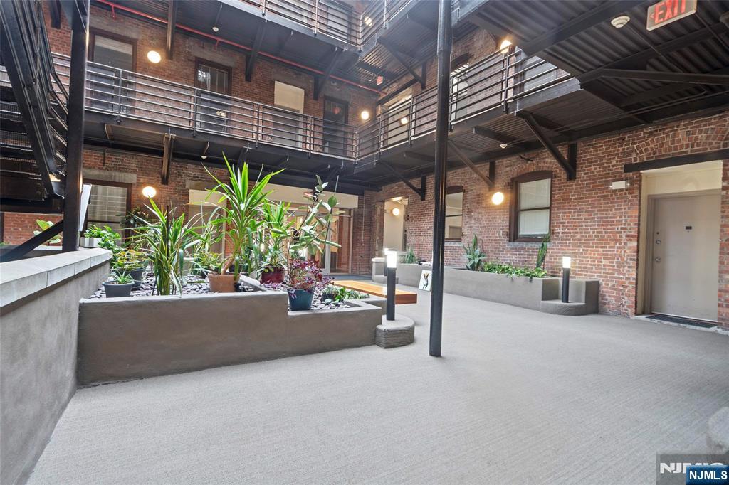 Jersey City, New Jersey, 07302, United States, 2 Bedrooms Bedrooms, ,2 BathroomsBathrooms,Residential,For Sale,1927201