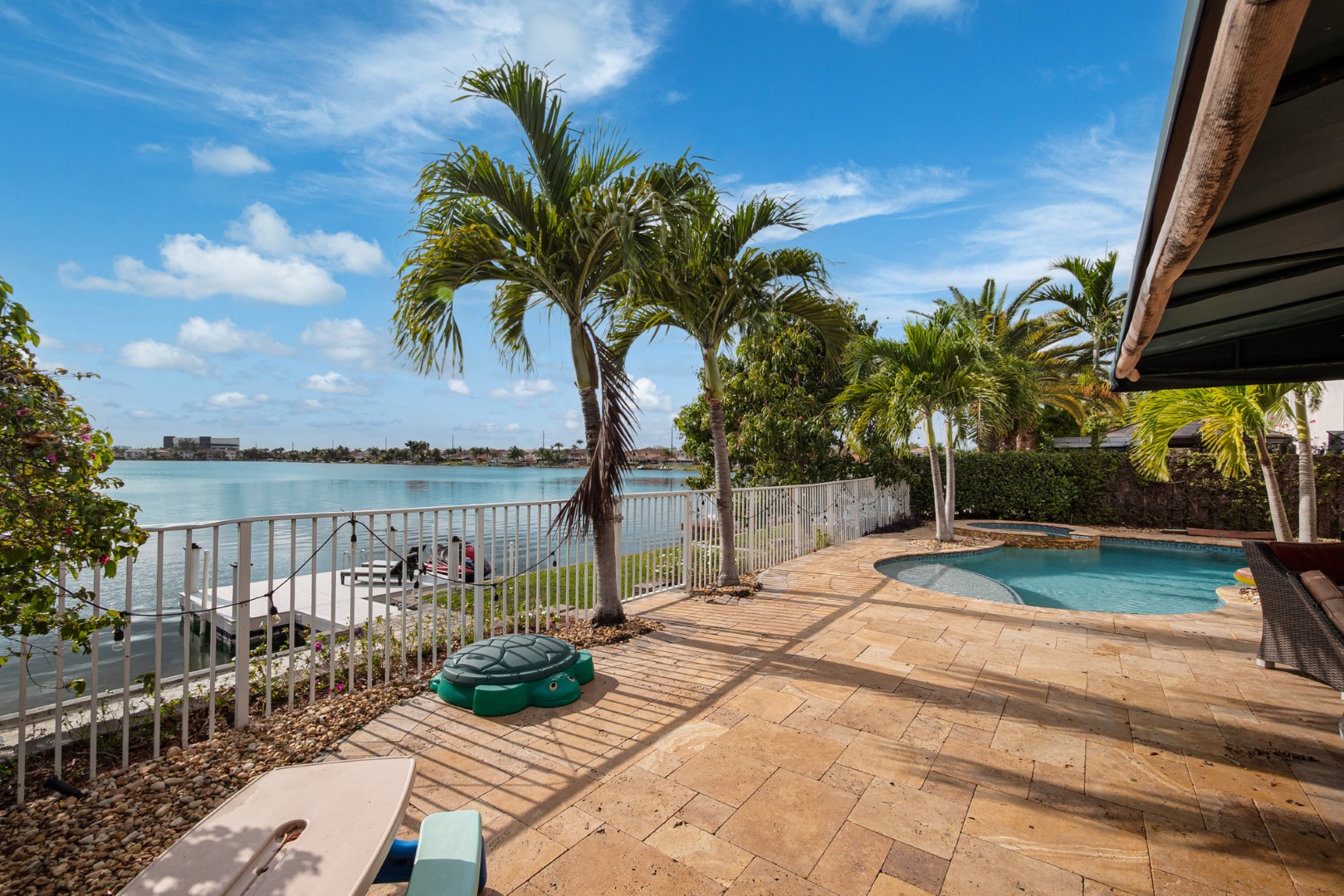 Miami, Florida, 33186, United States, 5 Bedrooms Bedrooms, ,3 BathroomsBathrooms,Residential,For Sale,1765733