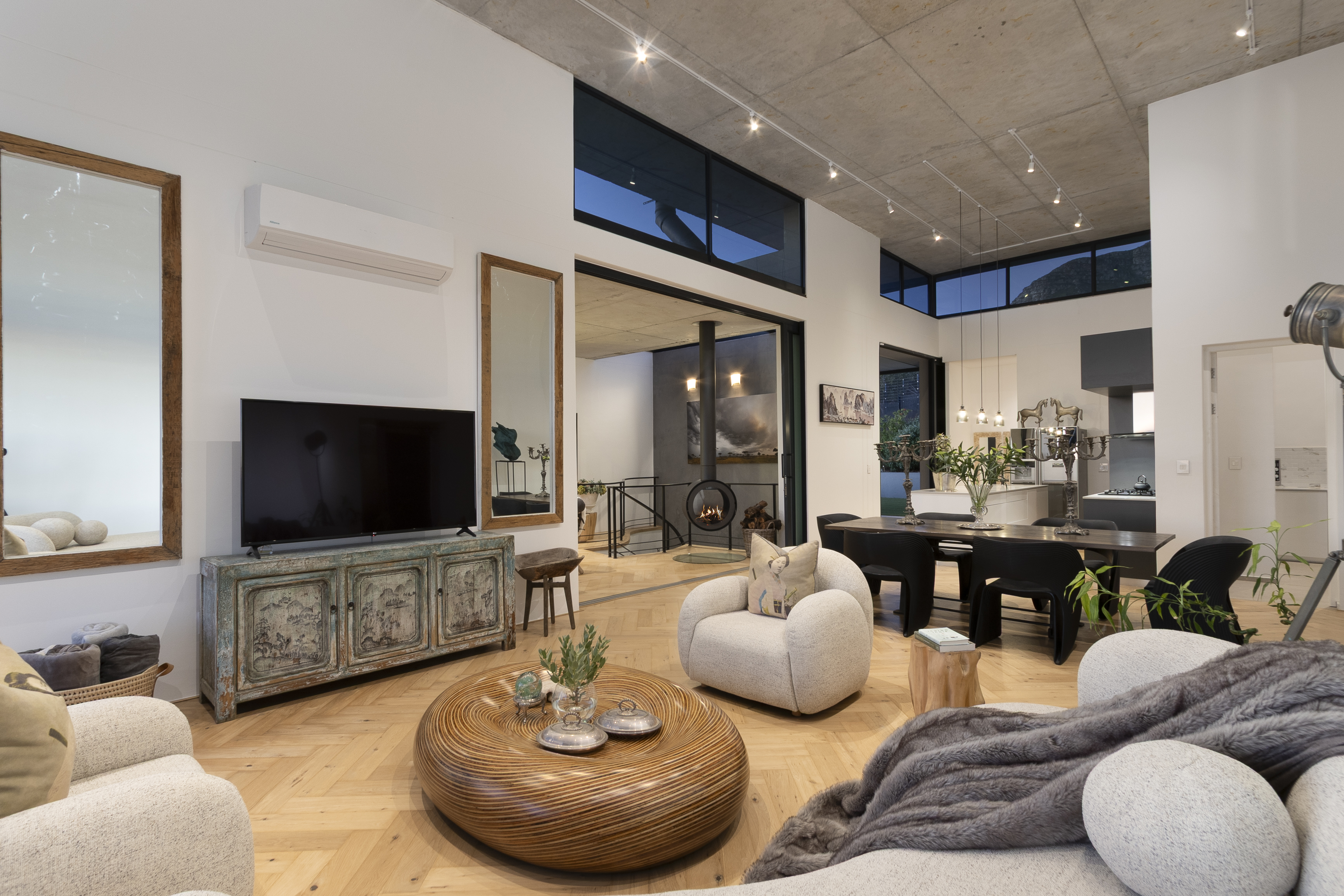  7 Lauren Close, Spanish Farm - 物件實景