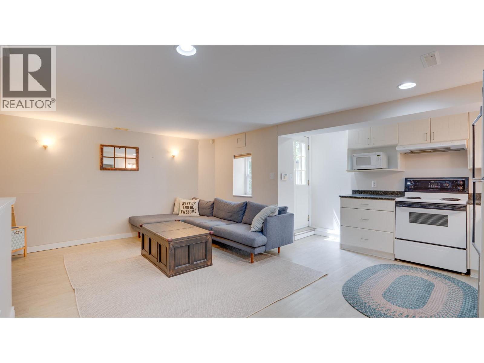 VERNON, British Columbia, V1T 1J7, CA, 5 Bedrooms Bedrooms, ,2 BathroomsBathrooms,Residential,For Sale,1917504