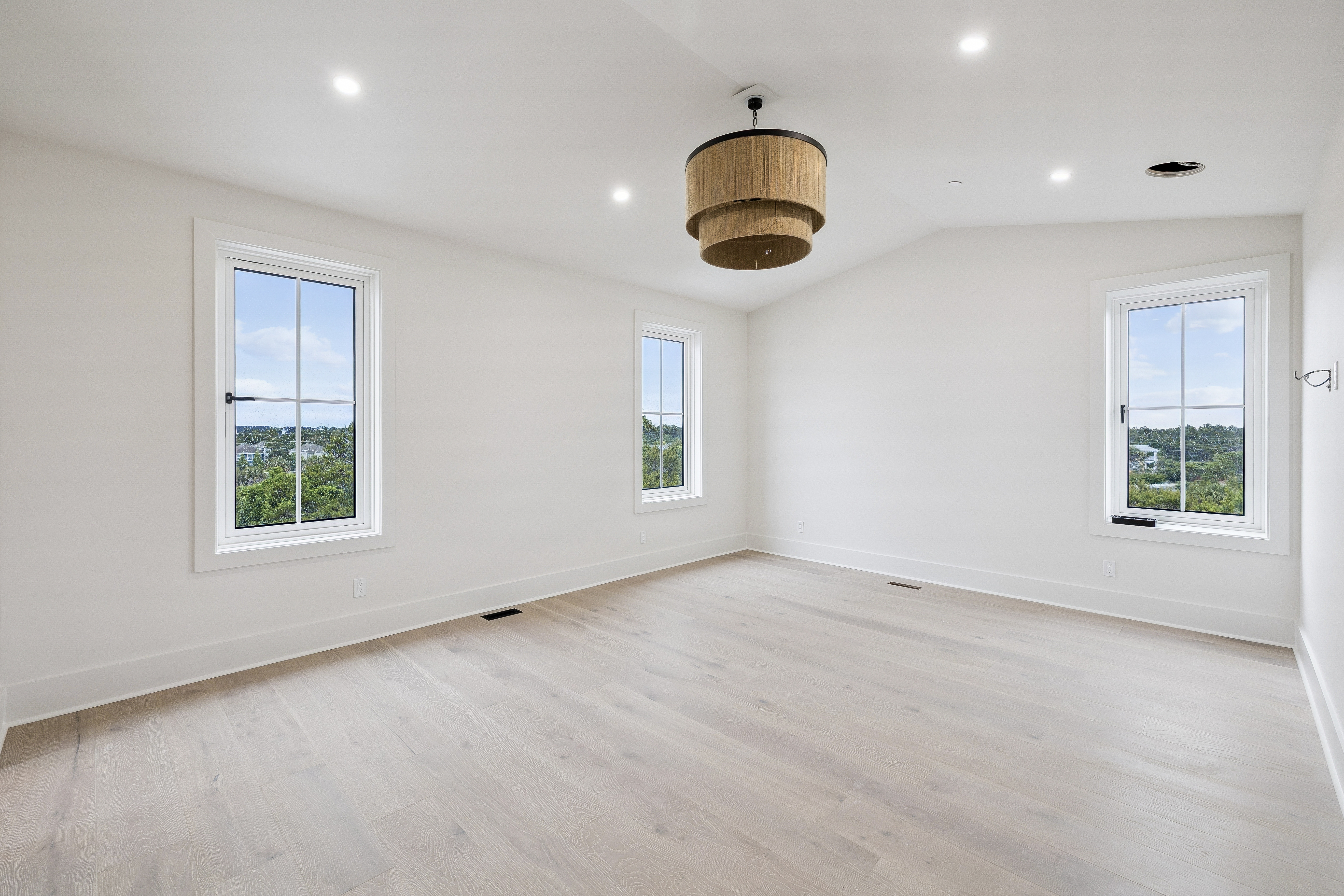  Stunning New Construction with Gulf Views, Courtyard Pool & Designer Finishes - 物件實景