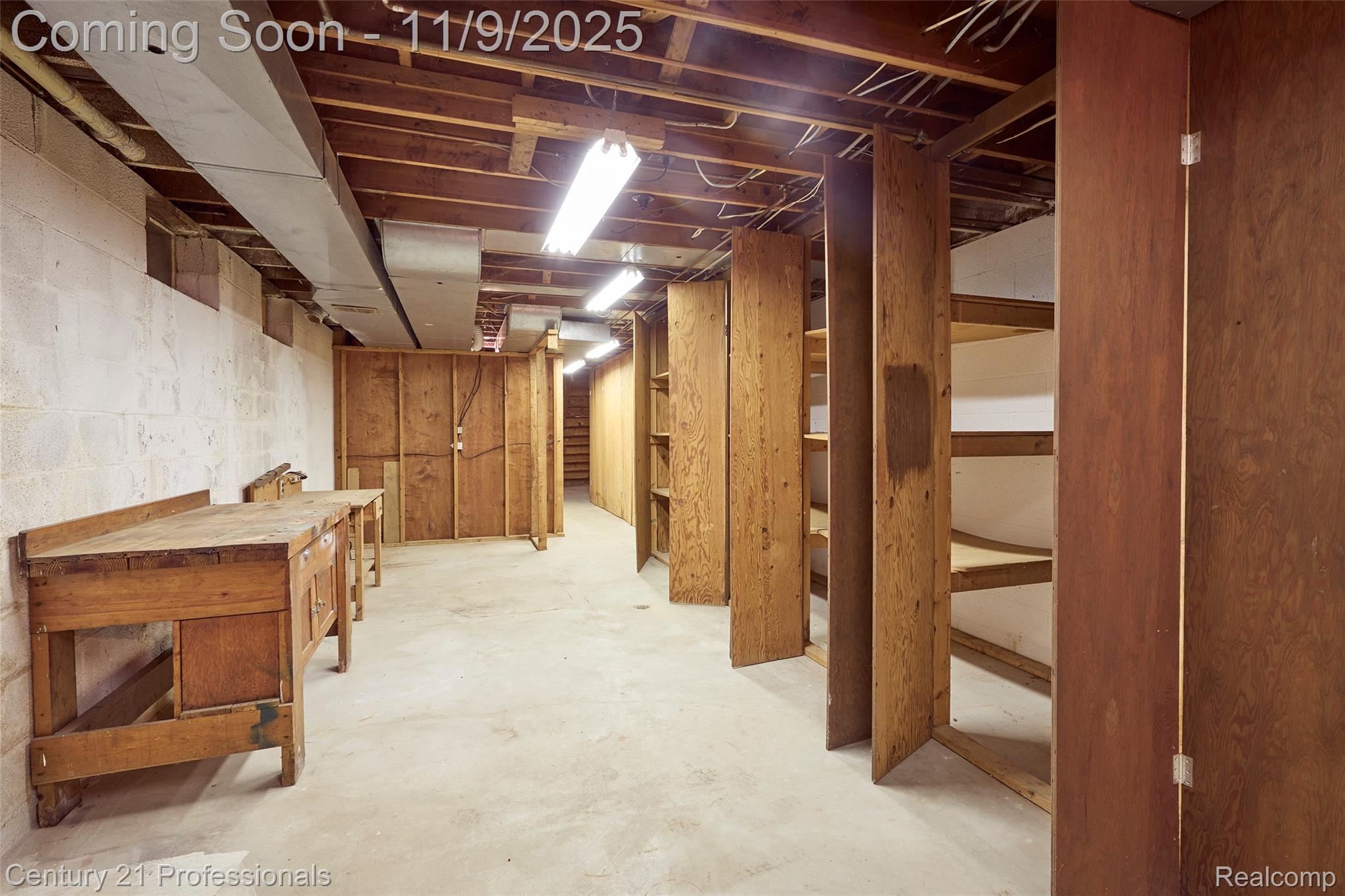 Rochester, Michigan, 48306, United States, 5 Bedrooms Bedrooms, ,6 BathroomsBathrooms,Residential,For Sale,1987117