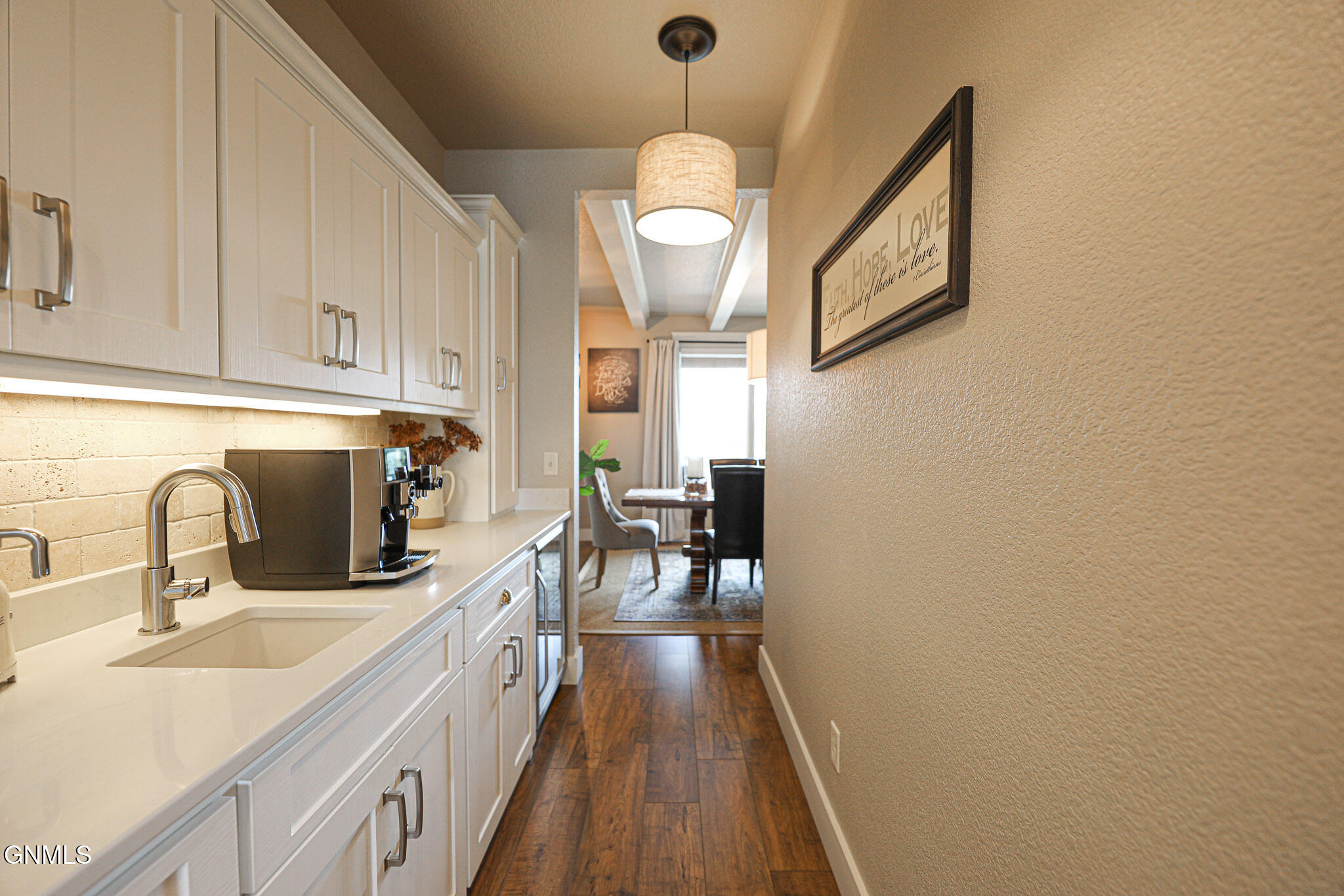 Bismarck, North Dakota, 58503, United States, 6 Bedrooms Bedrooms, ,5 BathroomsBathrooms,Residential,For Sale,1810584