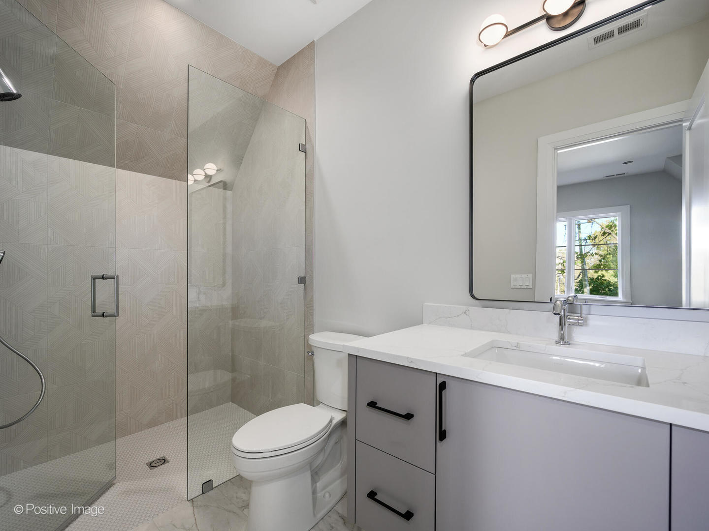 Wilmette, Illinois, 60091, United States, 5 Bedrooms Bedrooms, ,6 BathroomsBathrooms,Residential,For Sale,1987581