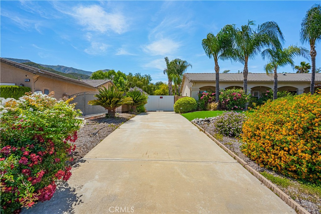 LAKE ELSINORE, California, 92530, United States, 5 Bedrooms Bedrooms, ,3 BathroomsBathrooms,Residential,For Sale,1828180