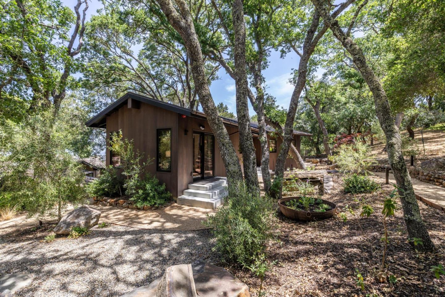 Portola Valley, California, 94028, United States, 6 Bedrooms Bedrooms, ,6 BathroomsBathrooms,Residential,For Sale,1917996