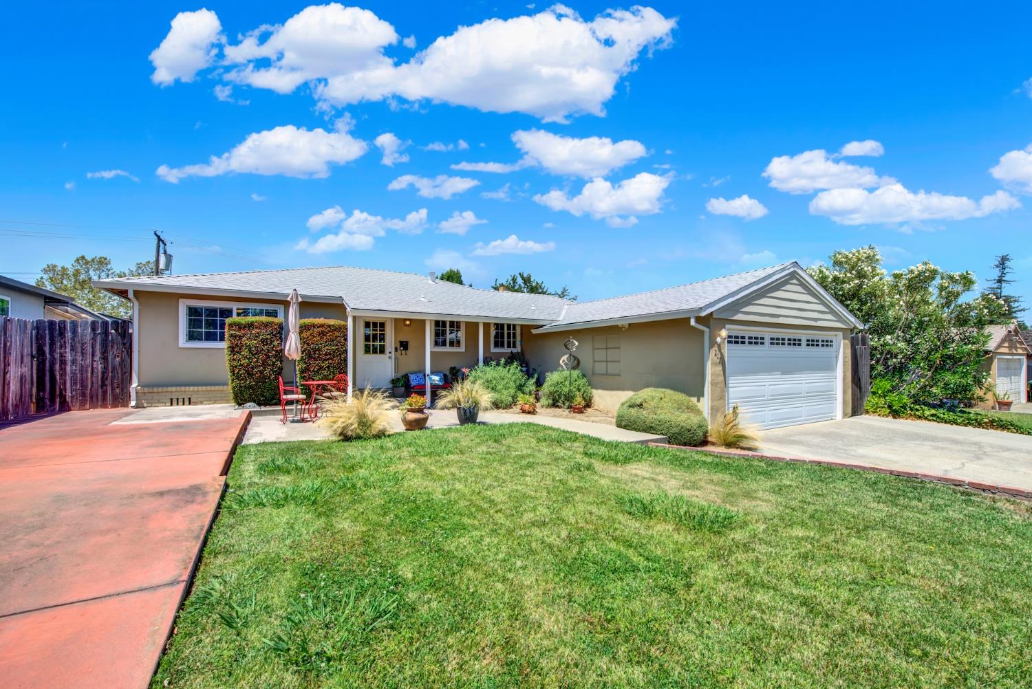 Carmichael, California, 95608, United States, 3 Bedrooms Bedrooms, ,2 BathroomsBathrooms,Residential,For Sale,1896985