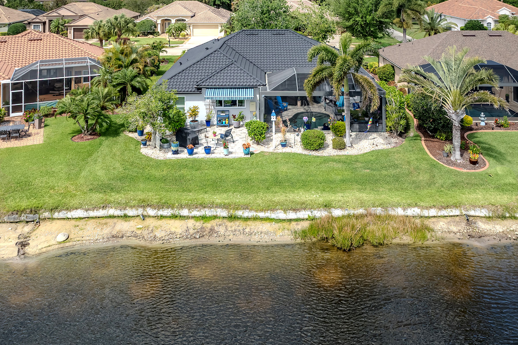  BLUE HERON POND - 物件實景
