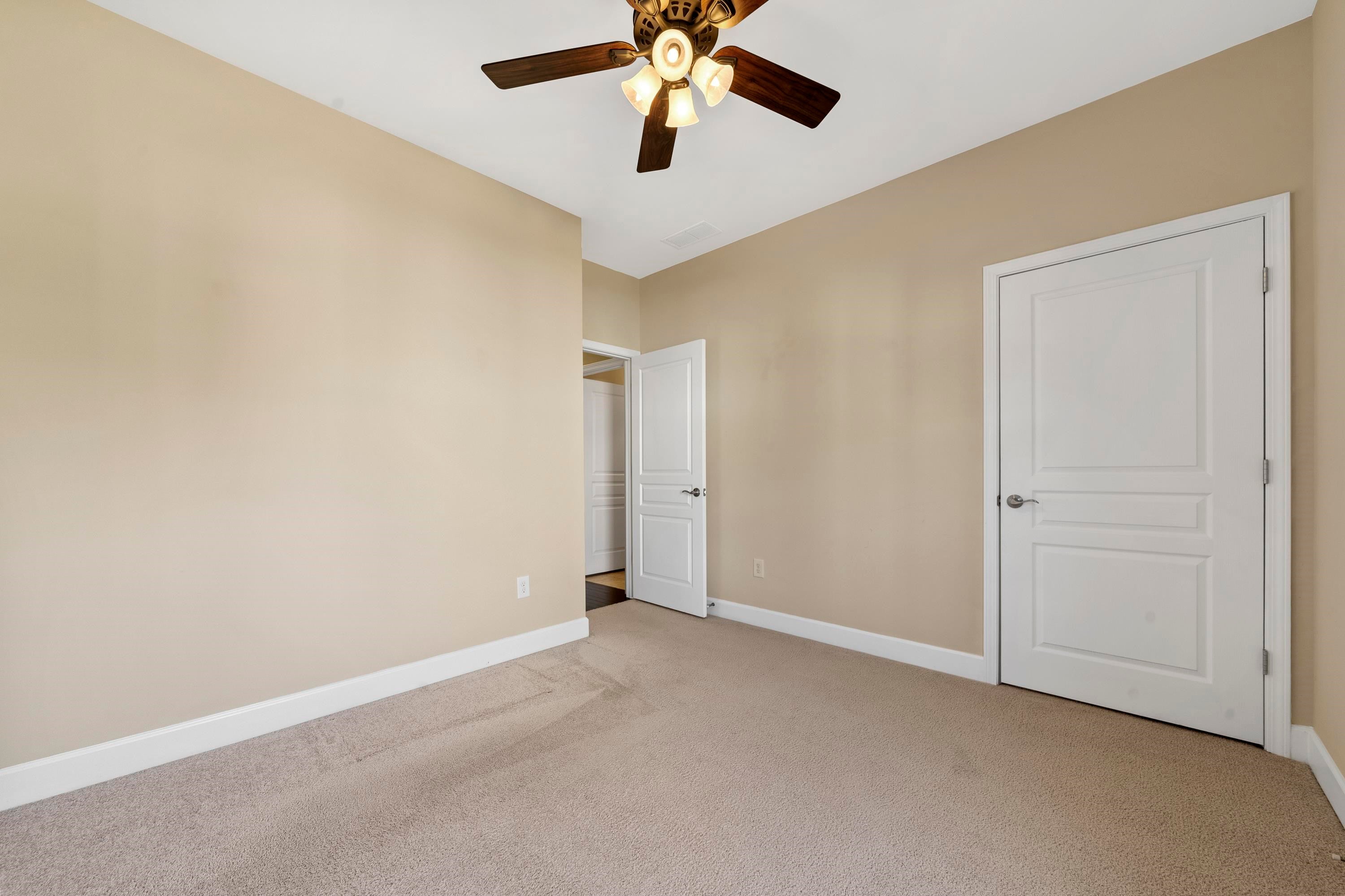 Greensboro, Georgia, 30642, United States, 3 Bedrooms Bedrooms, ,3 BathroomsBathrooms,Residential,For Sale,1992135