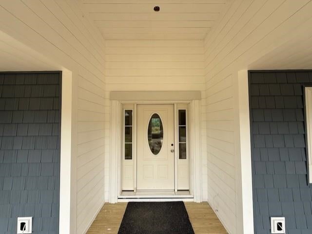 Concord, New Hampshire, 03301, United States, 3 Bedrooms Bedrooms, ,1 BathroomBathrooms,Residential,For Sale,1908302