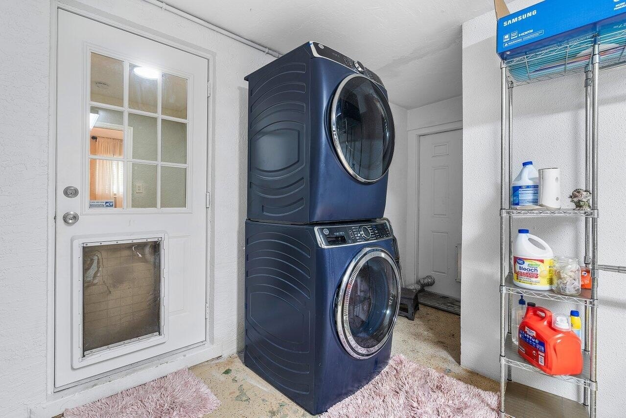 Pompano Beach, Florida, 33060, United States, 3 Bedrooms Bedrooms, ,2 BathroomsBathrooms,Residential,For Sale,1973845