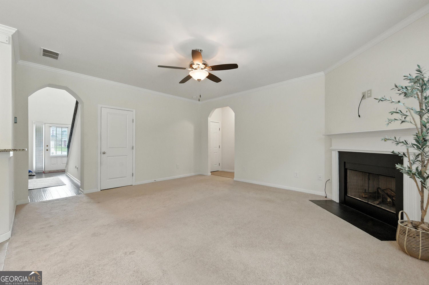 Suwanee, Georgia, 30024, United States, 5 Bedrooms Bedrooms, ,3 BathroomsBathrooms,Residential,For Sale,1867941