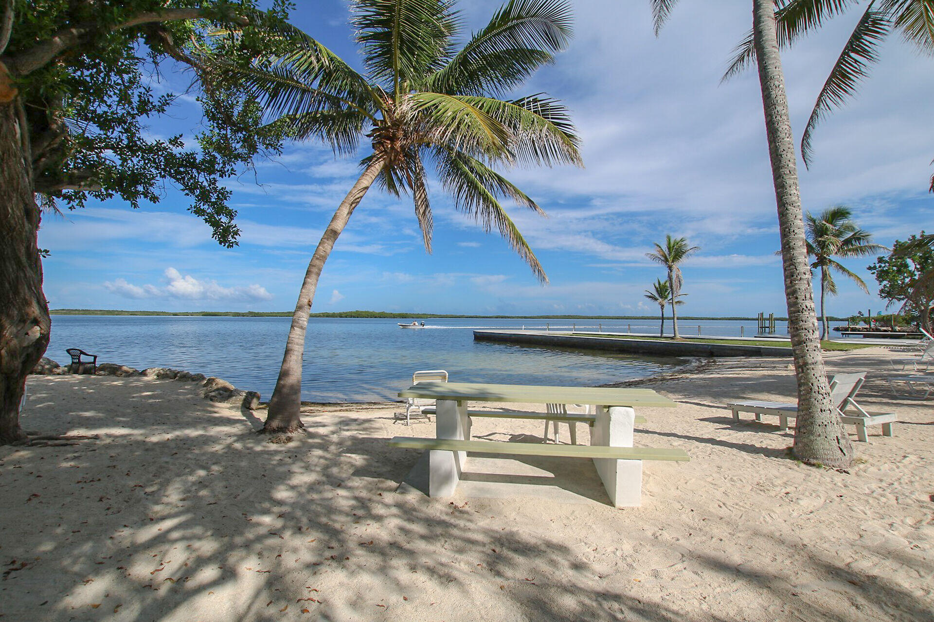 KEY LARGO, Florida, 33037, United States, 3 Bedrooms Bedrooms, ,2 BathroomsBathrooms,Residential,For Sale,1950983