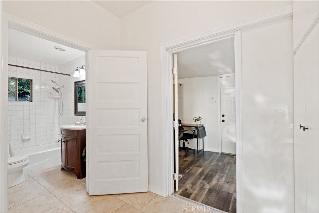 Los Angeles, California, 90063, United States, 3 Bedrooms Bedrooms, ,3 BathroomsBathrooms,Residential,For Sale,1938120