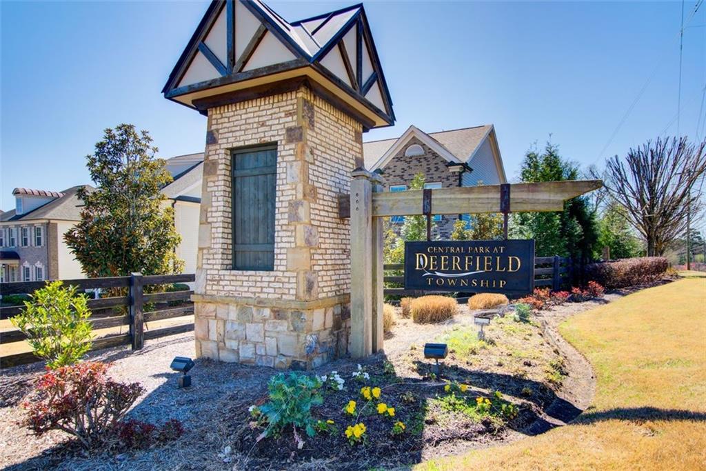 Alpharetta, Georgia, 30004, United States, 3 Bedrooms Bedrooms, ,3 BathroomsBathrooms,Residential,For Sale,1900894