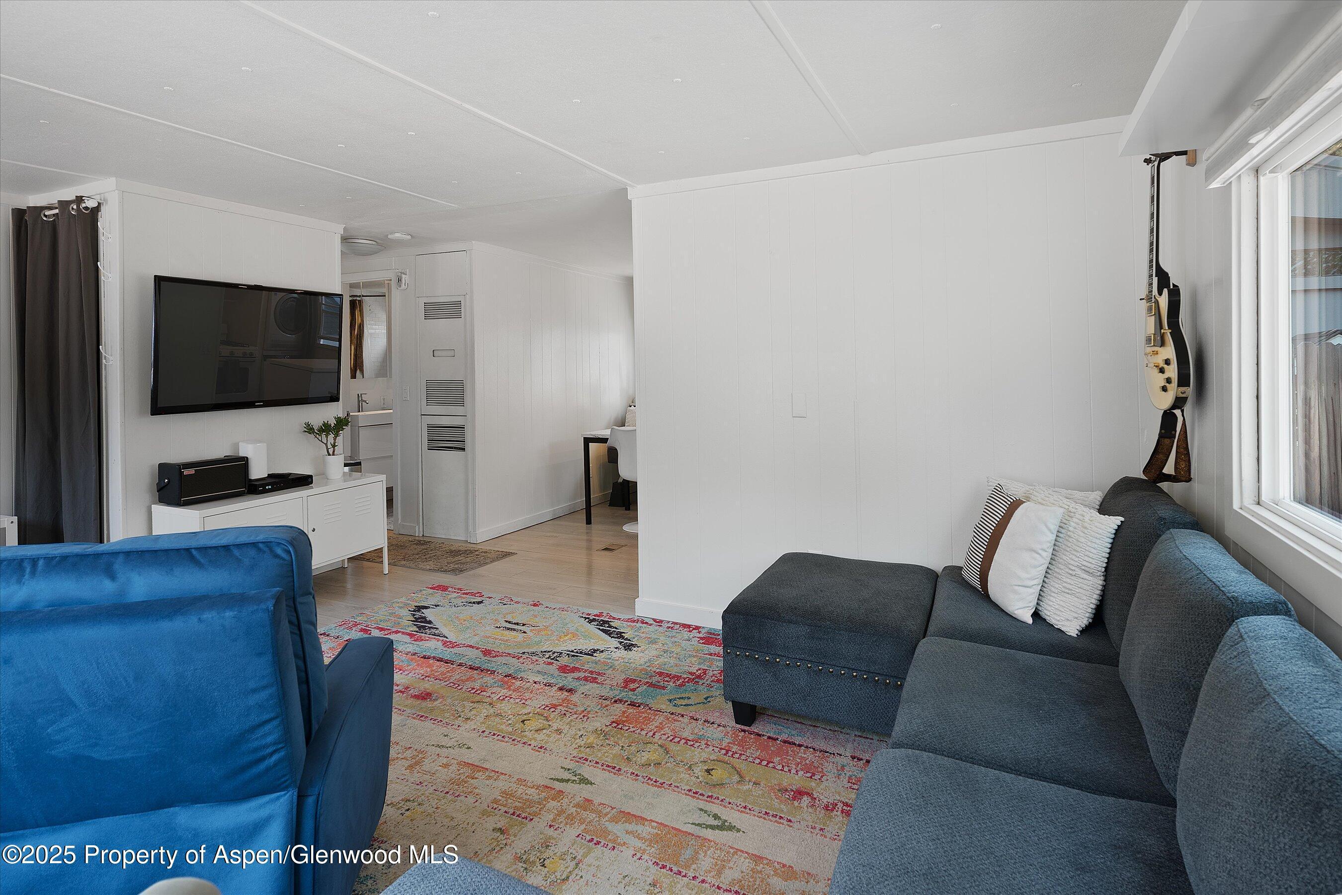 Aspen, Colorado, 81611, United States, 2 Bedrooms Bedrooms, ,1 BathroomBathrooms,Residential,For Sale,1927391