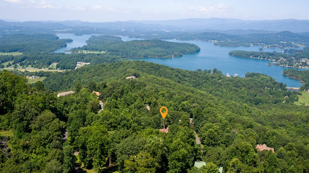 Hayesville, North Carolina, 28904, United States, 3 Bedrooms Bedrooms, ,5 BathroomsBathrooms,Residential,For Sale,1931942