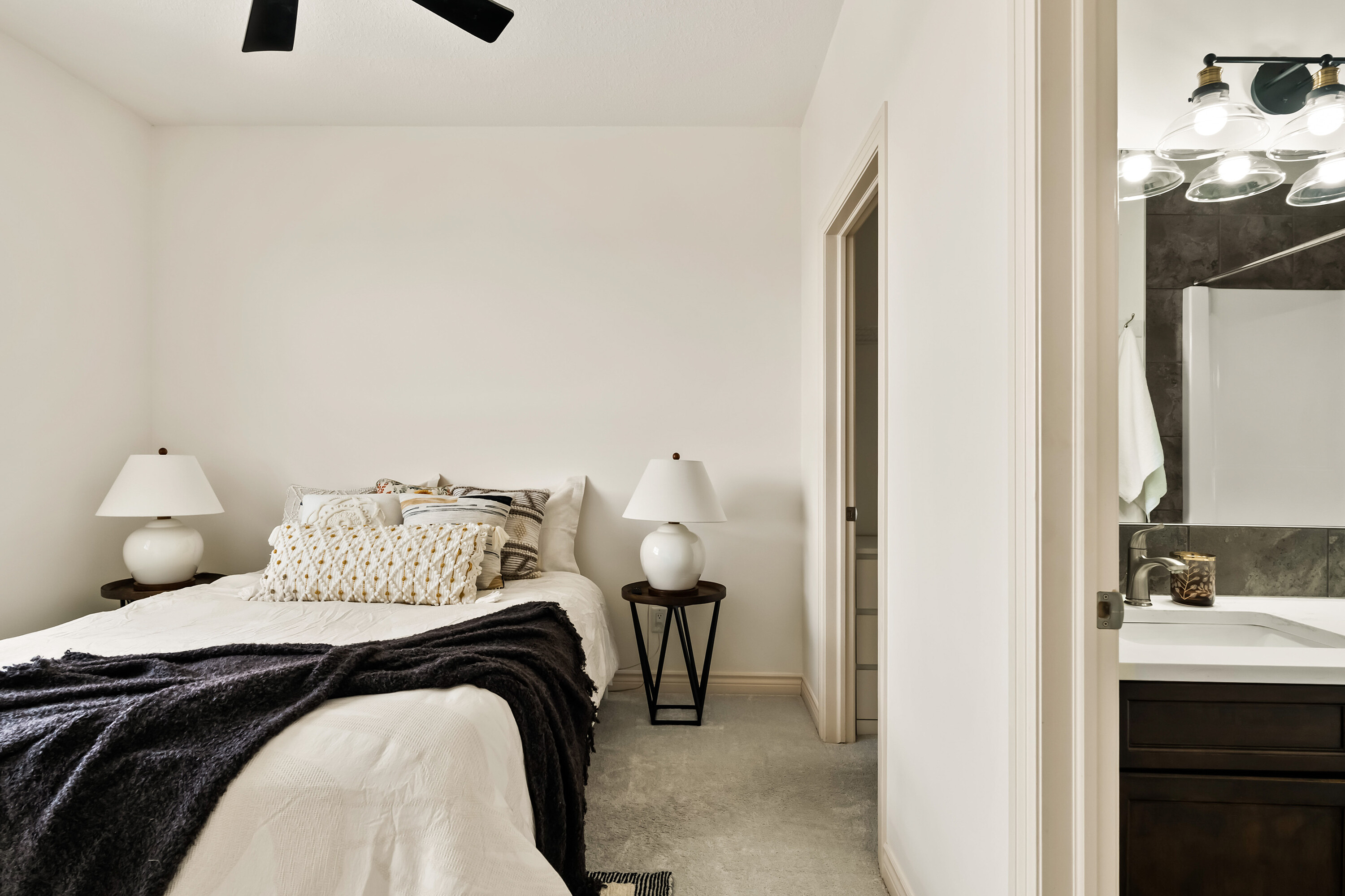  Refined Springbank Hill Living - 物件實景