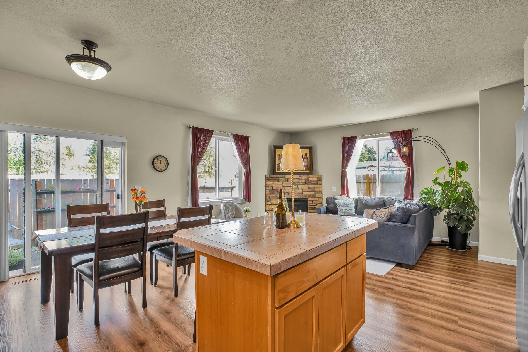  17925 SW BRISK LN Beaverton, OR 97007 - 物件實景