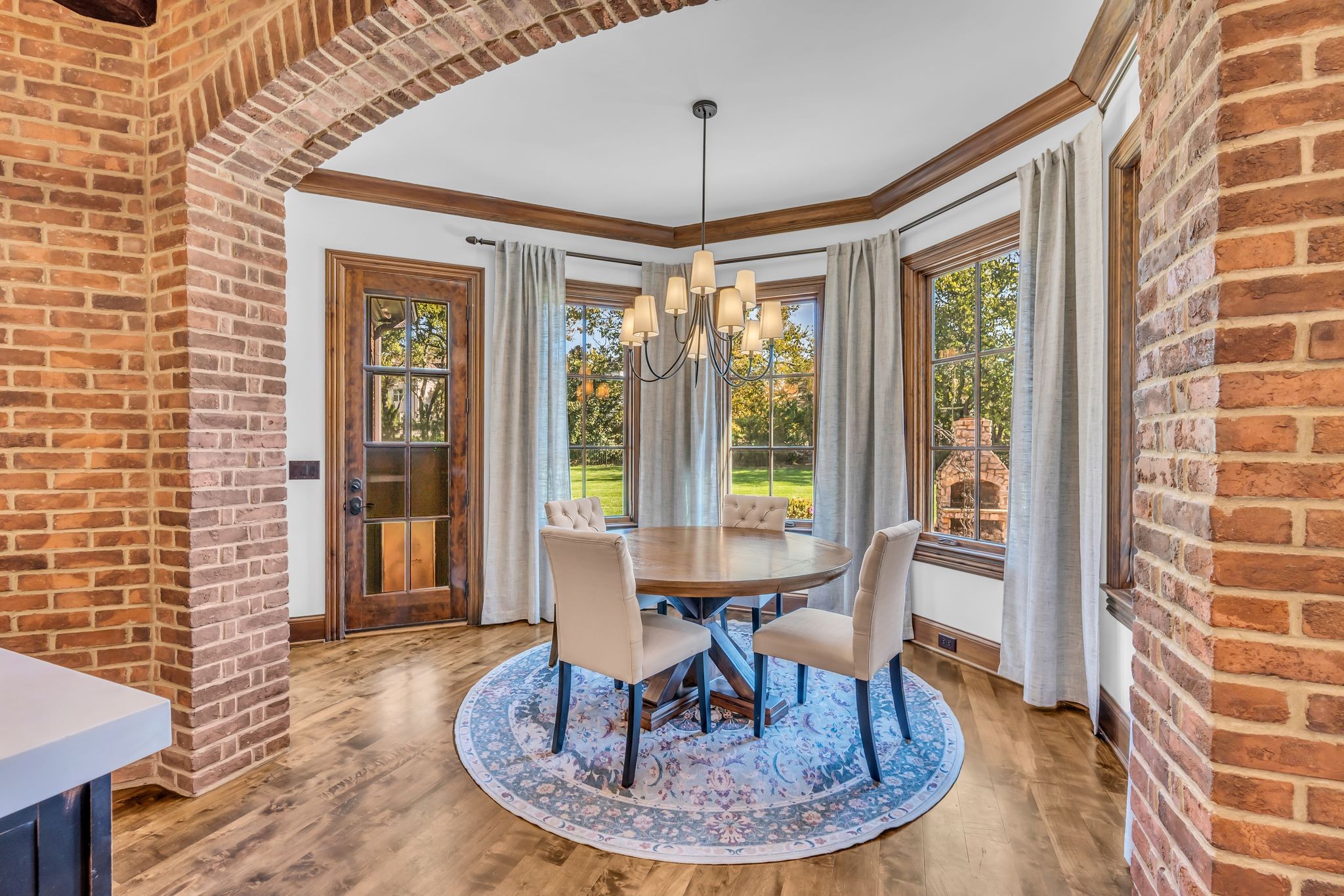 Brentwood, Tennessee, 37027, United States, 5 Bedrooms Bedrooms, ,7 BathroomsBathrooms,Residential,For Sale,2002068