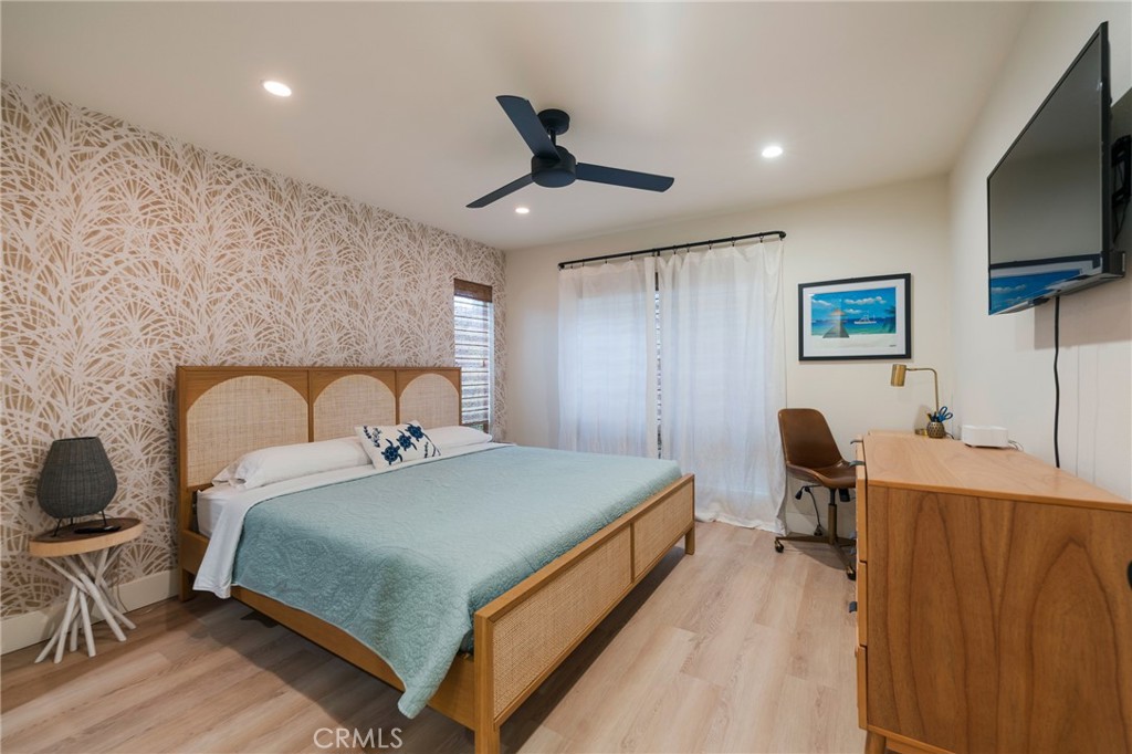 Huntington Beach, California, 92648, United States, 1 Bedroom Bedrooms, ,1 BathroomBathrooms,Residential,For Sale,1969398