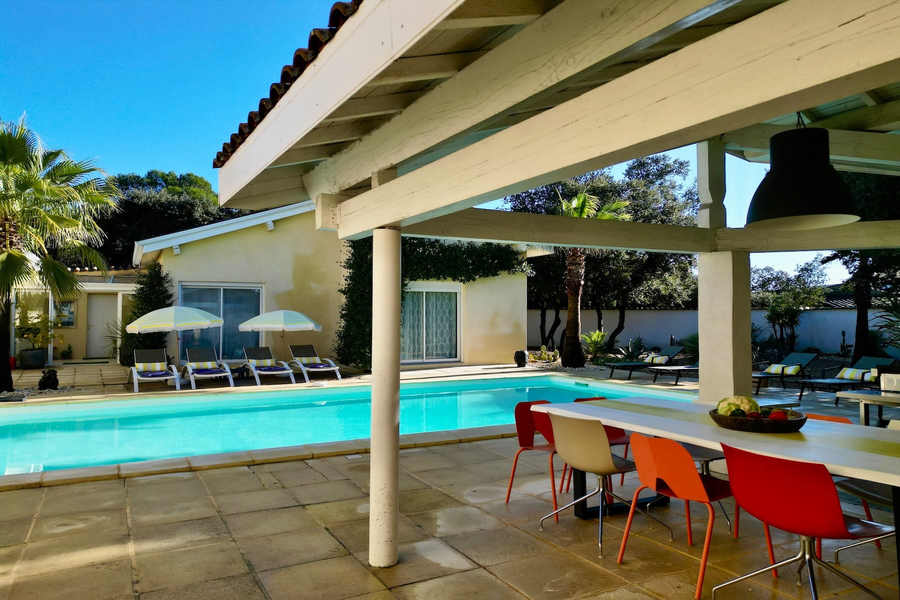  Renovated Contemporary California-Style Villa – Exceptional Features - 物件實景