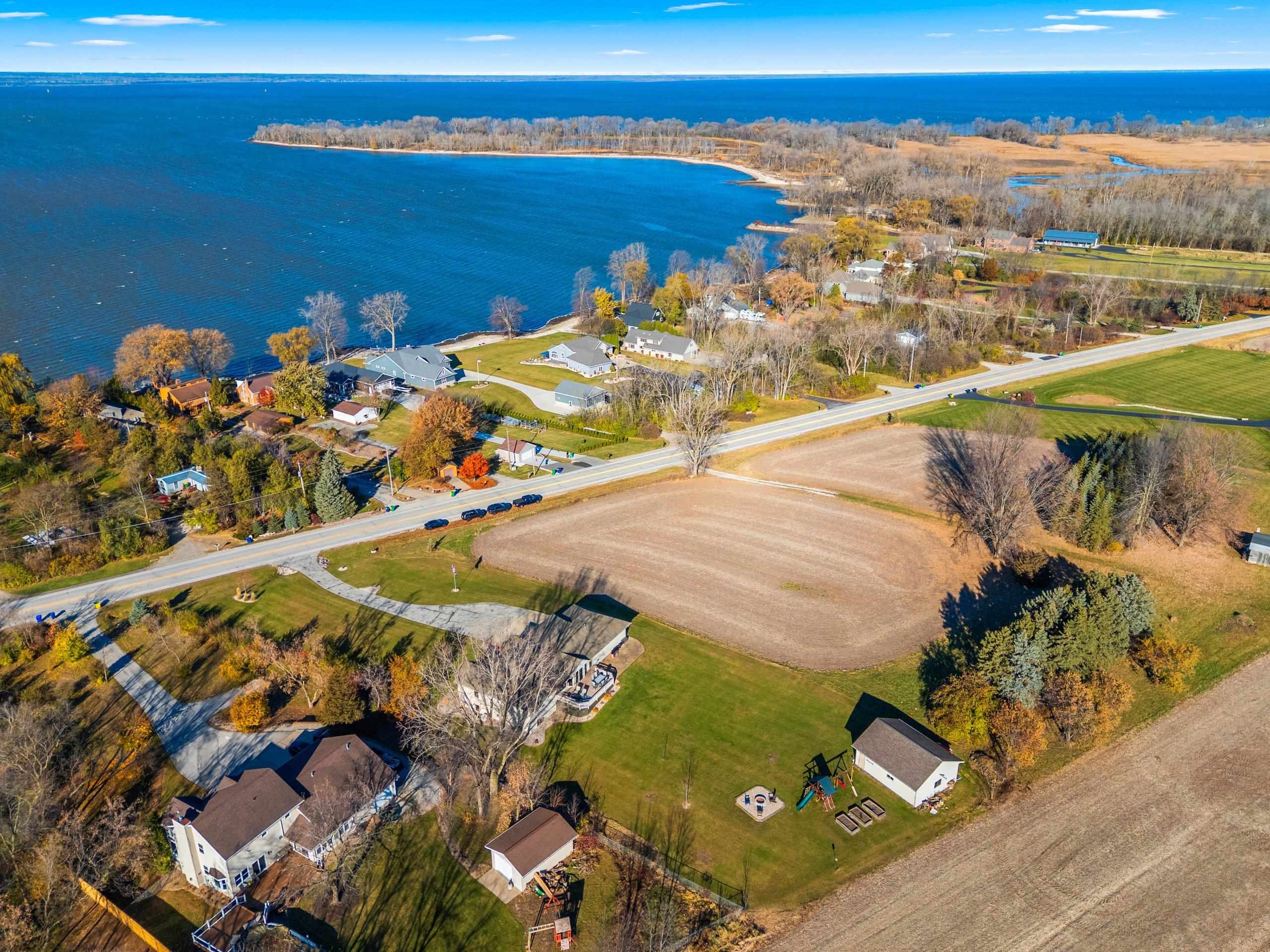 GREEN BAY, Wisconsin, 54311, United States, 4 Bedrooms Bedrooms, ,4 BathroomsBathrooms,Residential,For Sale,1991050