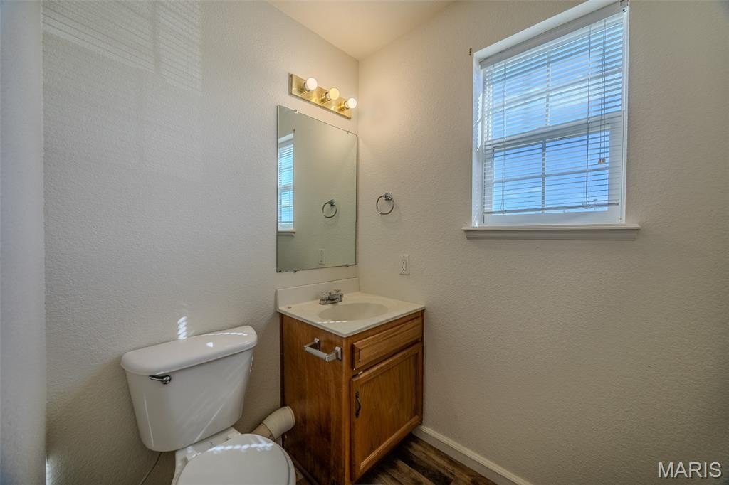 Lebanon, Missouri, 65536, United States, ,Residential,For Sale,1990490