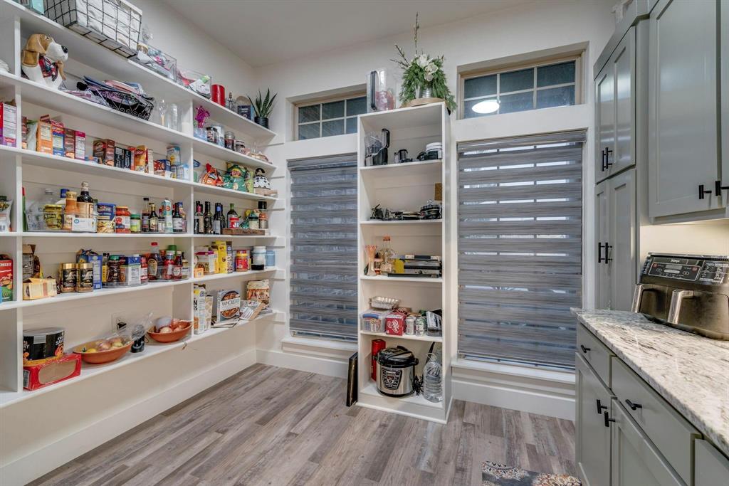 Midlothian, Texas, 76065, United States, 3 Bedrooms Bedrooms, ,3 BathroomsBathrooms,Residential,For Sale,1929128