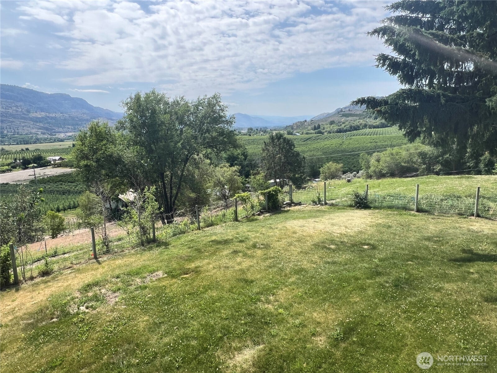 Oroville, Washington, 98844, United States, 3 Bedrooms Bedrooms, ,1 BathroomBathrooms,Residential,For Sale,2002017