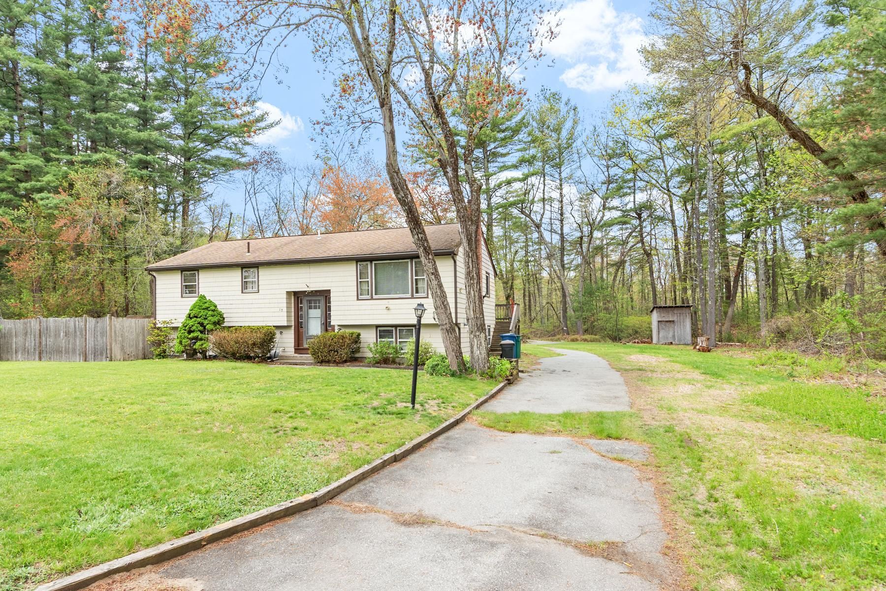  10 Meadowglen Road, Billerica, MA, 01862 - 物件實景