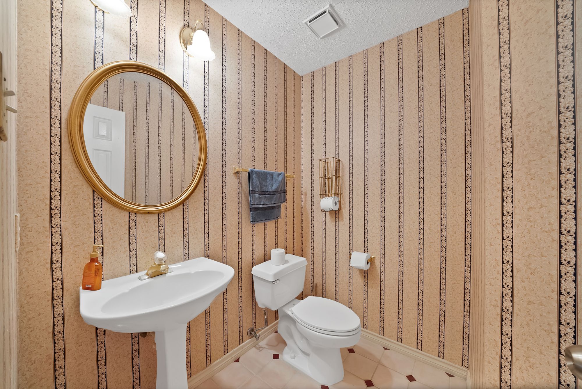  2129 Brentcove Drive, Grapevine, TX, 76051 - 物件實景