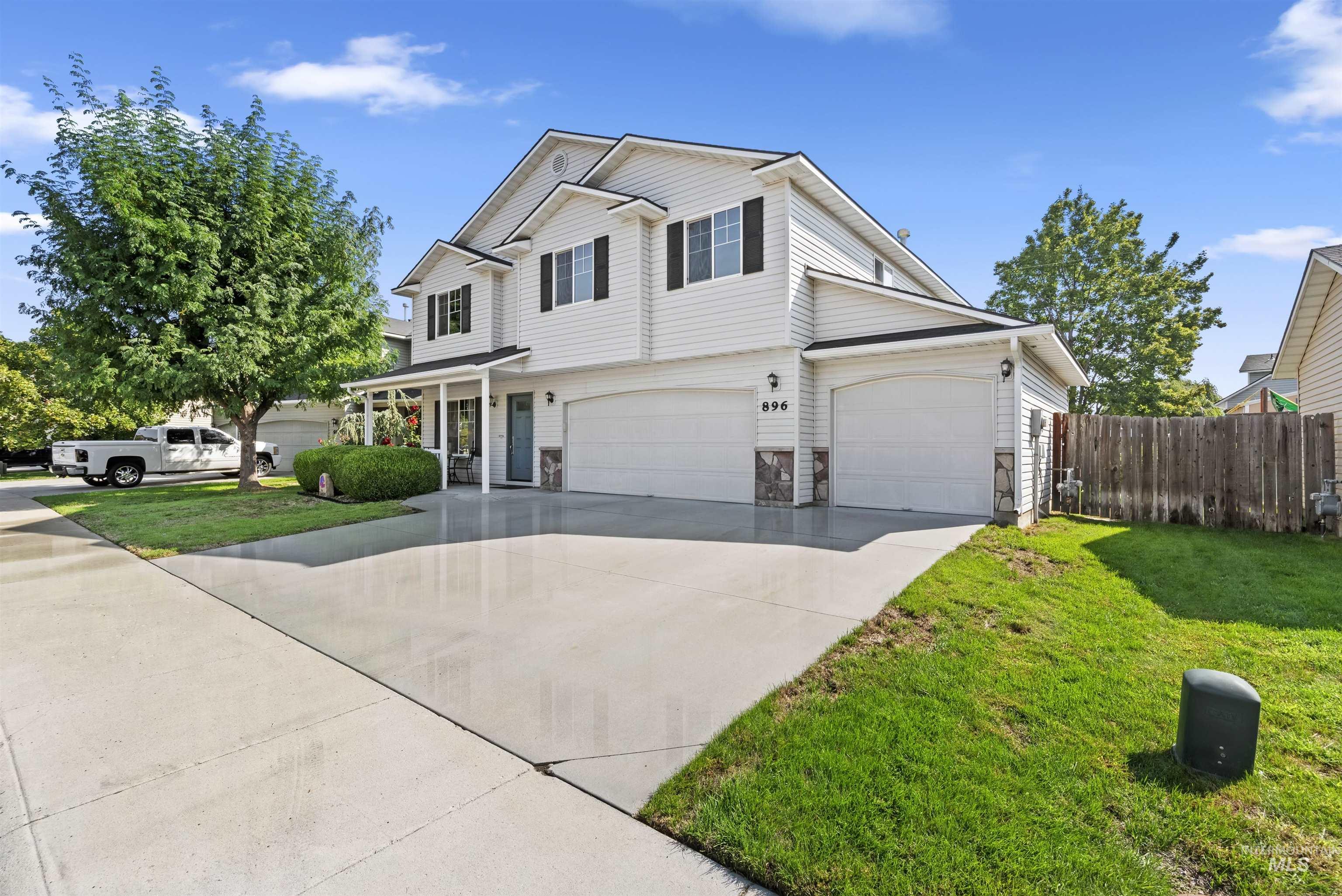 Meridian, Idaho, 83642-7897, United States, 4 Bedrooms Bedrooms, ,Residential,For Sale,1934676