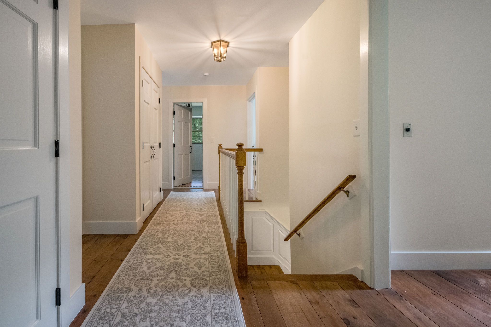  Experience shoreline luxury in this exceptional Colonial home - 物件實景