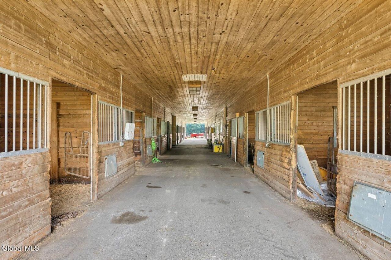 Greenville, New York, 12083, United States, 3 Bedrooms Bedrooms, ,3 BathroomsBathrooms,Residential,For Sale,1908320
