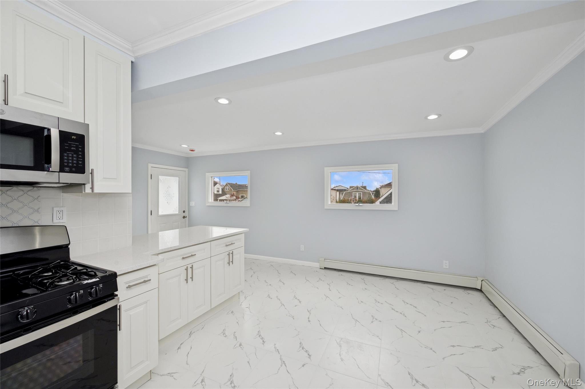 East Rockaway, New York, 11518, United States, 3 Bedrooms Bedrooms, ,1 BathroomBathrooms,Residential,For Sale,1997392