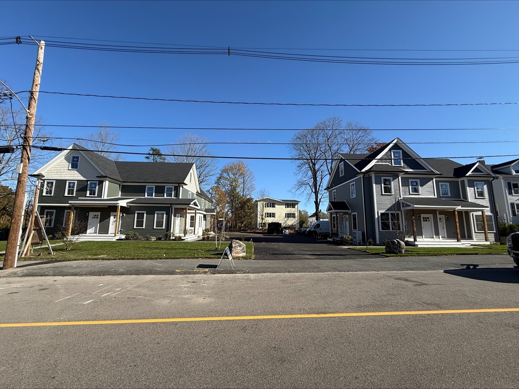 Medway, Massachusetts, 02053, United States, 3 Bedrooms Bedrooms, ,3 BathroomsBathrooms,Residential,For Sale,1989531