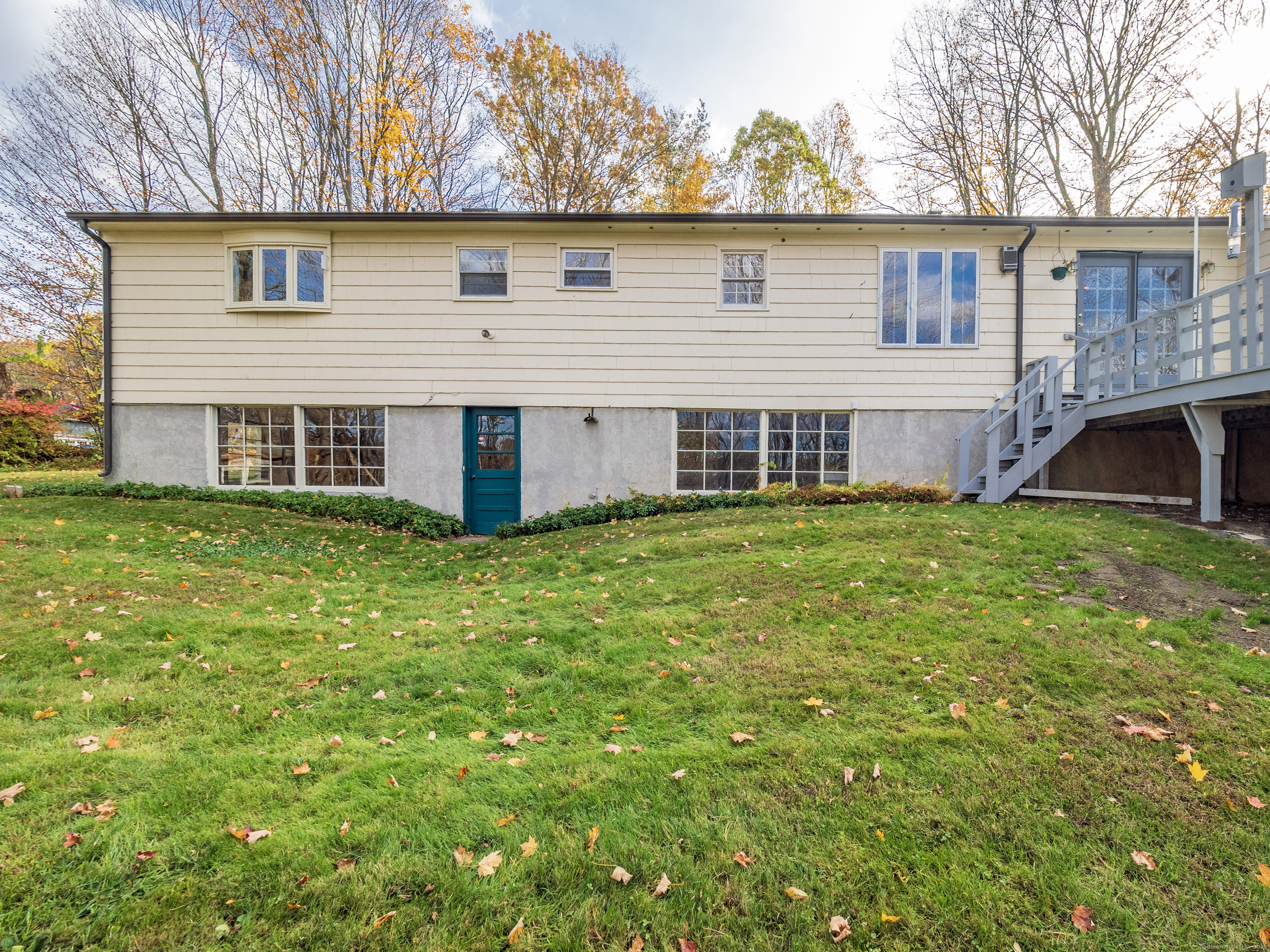 Ridgefield, Connecticut, 06877, United States, 4 Bedrooms Bedrooms, ,2 BathroomsBathrooms,Residential,For Sale,1989394