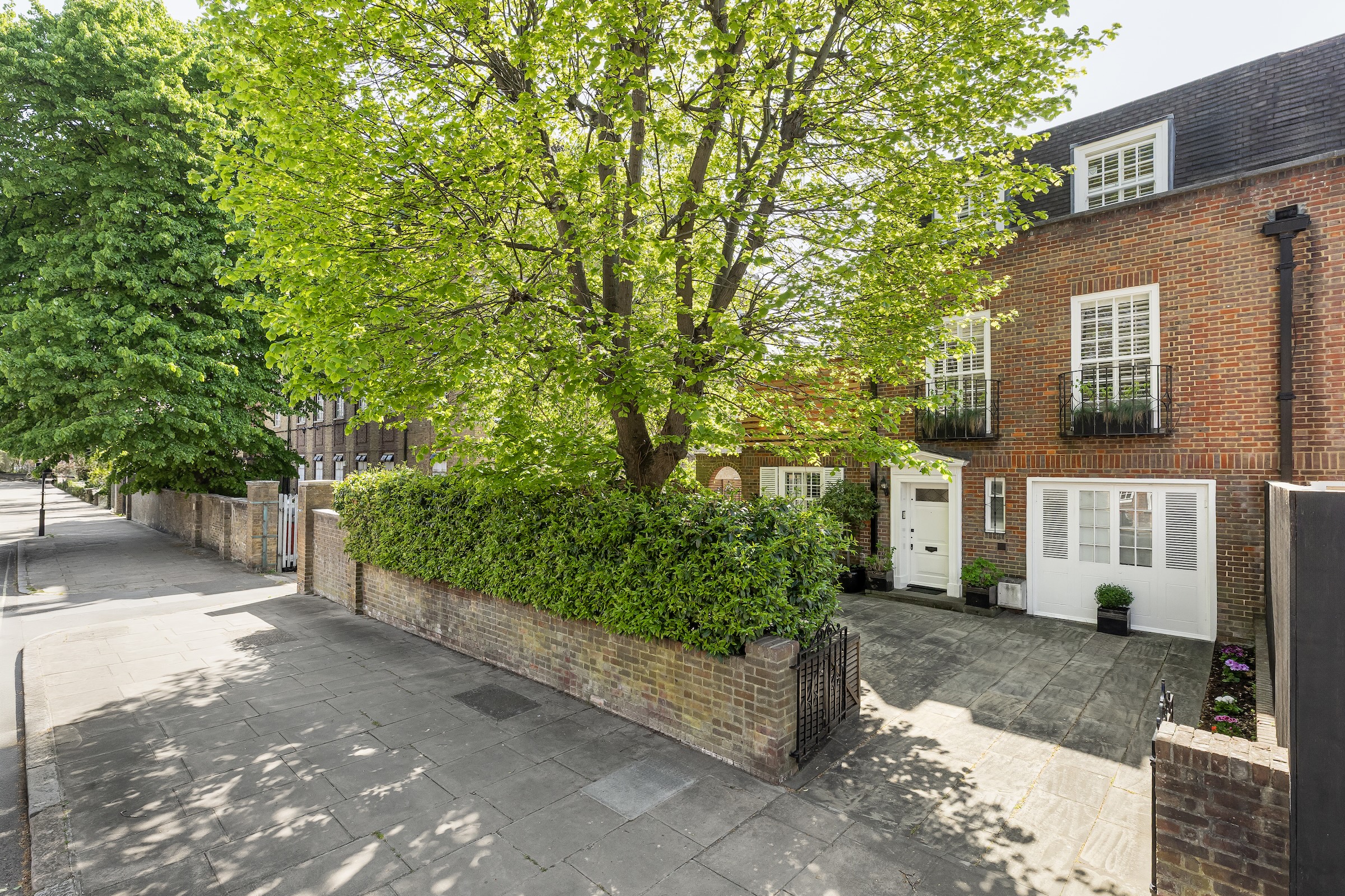 A contemporary six-bedroom family home in St John’s Wood 