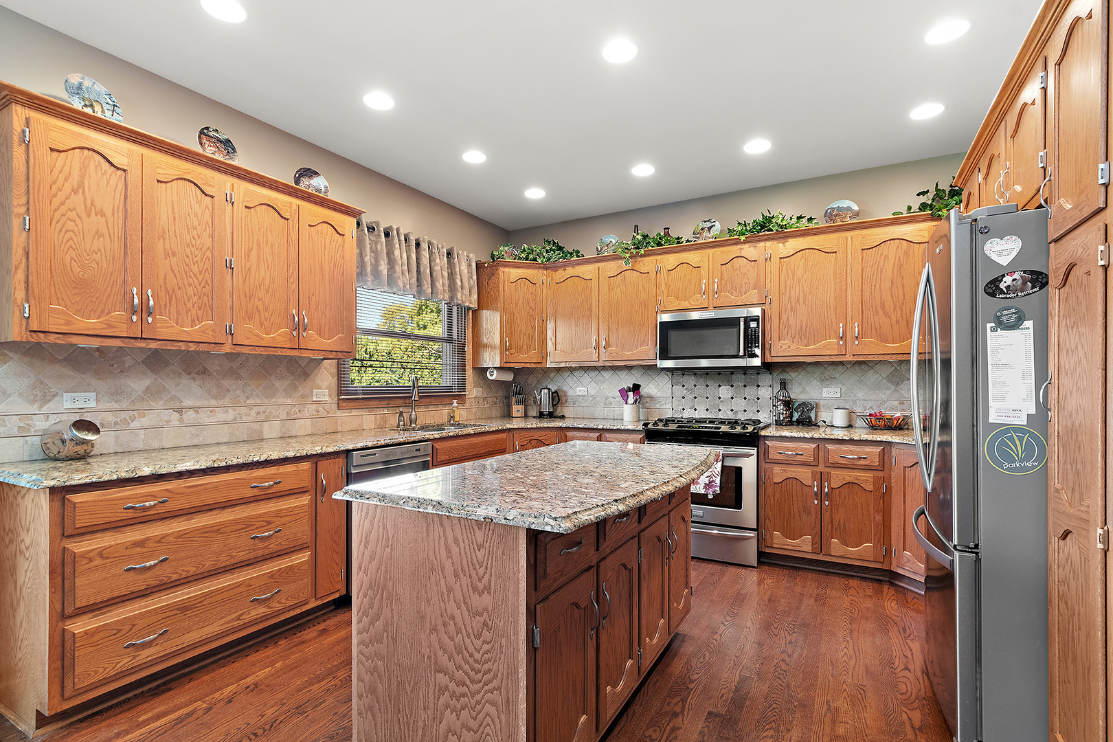 Orland Park, Illinois, 60467, United States, 4 Bedrooms Bedrooms, ,4 BathroomsBathrooms,Residential,For Sale,1984094