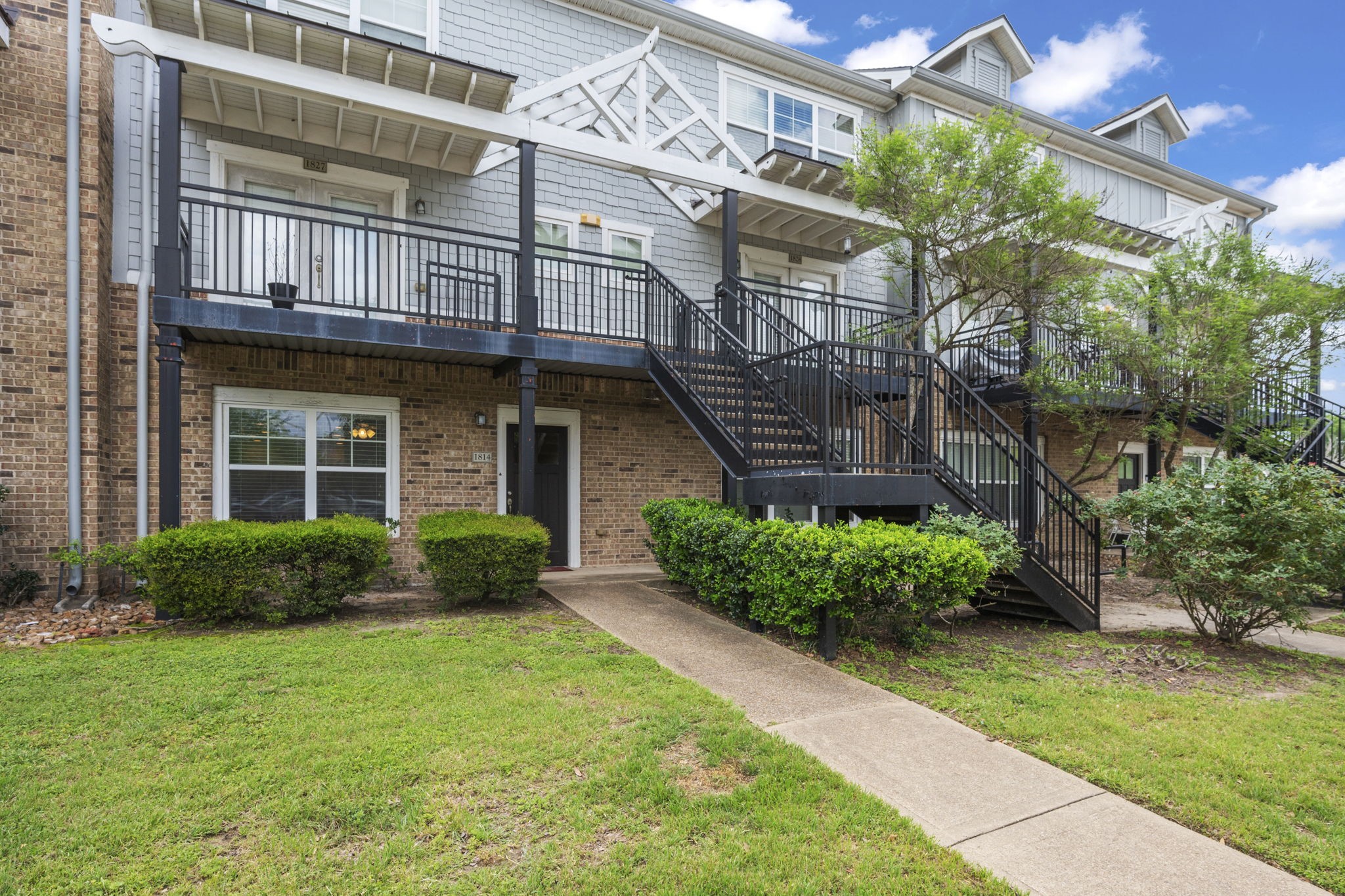  1725 Harvey Mitchell Parkway S #1814 - 物件實景