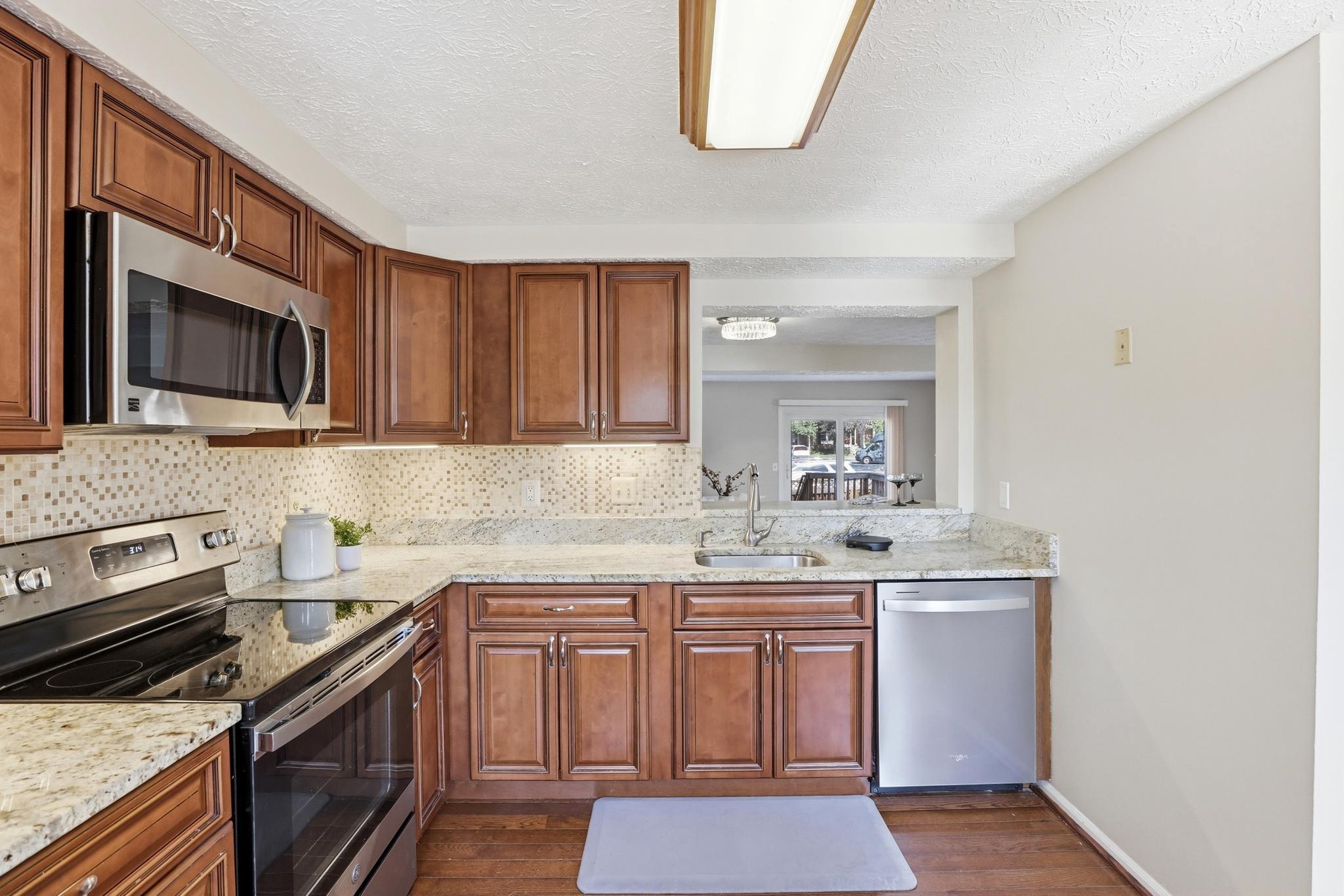  6167 Morning Glory Road, Alexandria, VA, 22310 - 物件實景