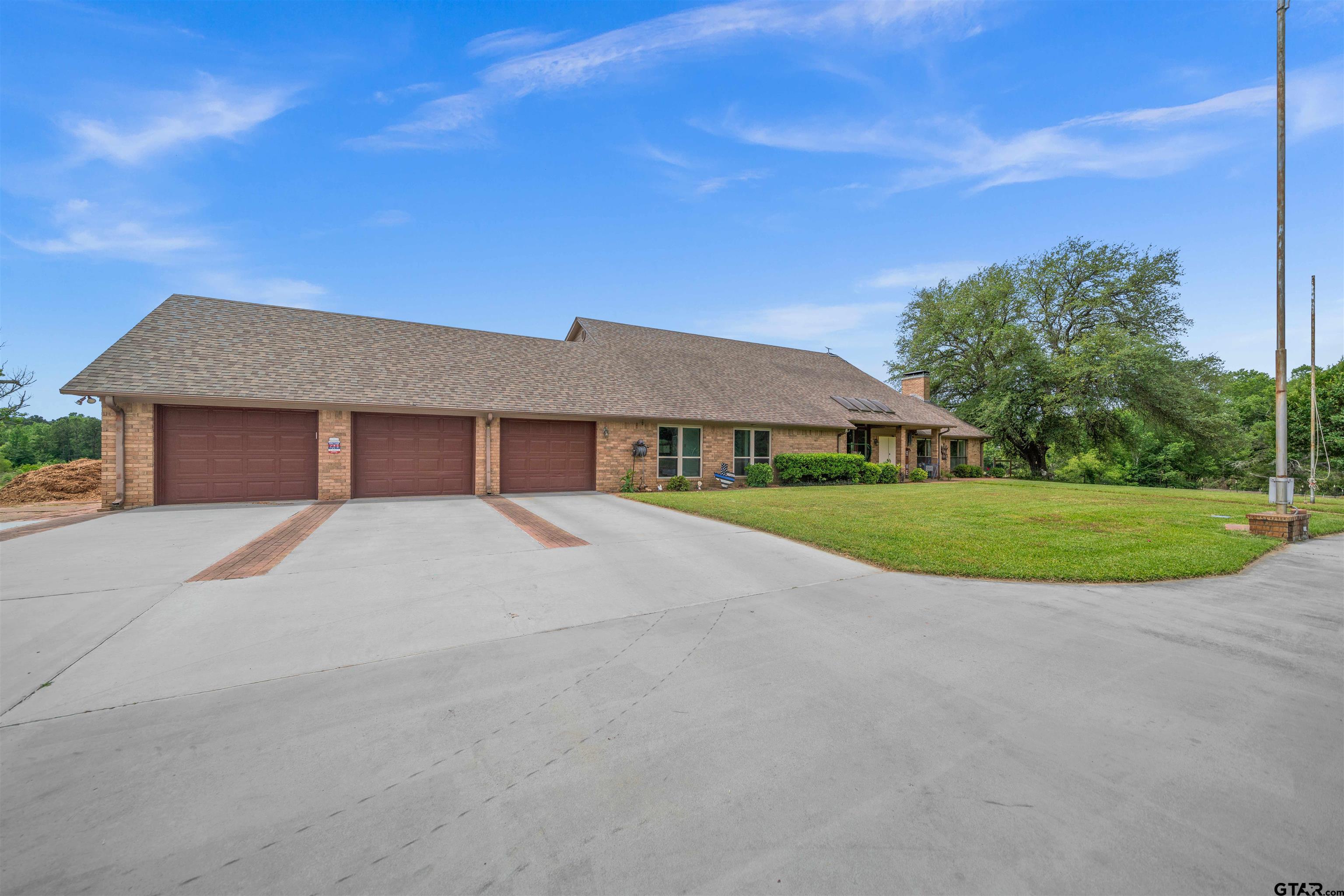 Jacksonville, Texas, 75766, United States, 6 Bedrooms Bedrooms, ,4 BathroomsBathrooms,Residential,For Sale,1805693
