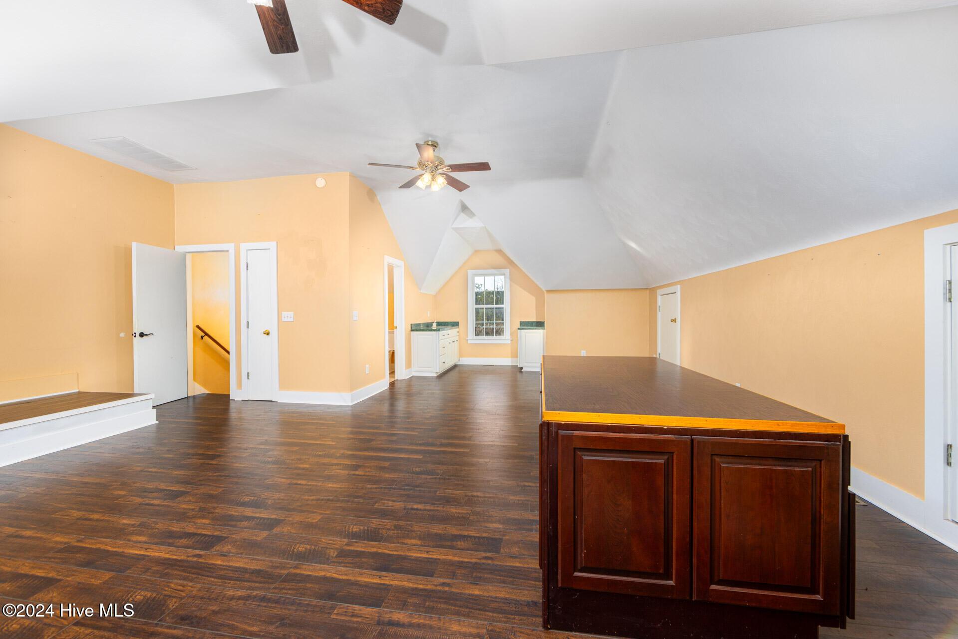 Currituck, North Carolina, 27929, United States, 4 Bedrooms Bedrooms, ,4 BathroomsBathrooms,Residential,For Sale,1849903