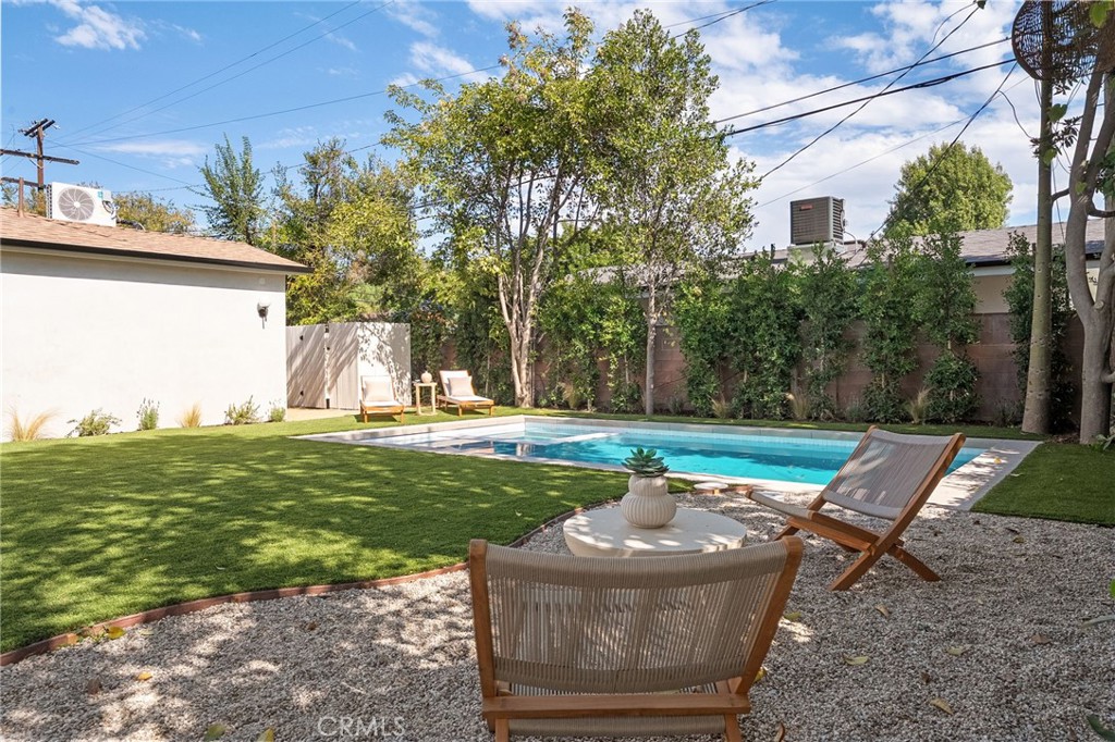 Valley Village, California, 91607, United States, 3 Bedrooms Bedrooms, ,3 BathroomsBathrooms,Residential,For Sale,2002294