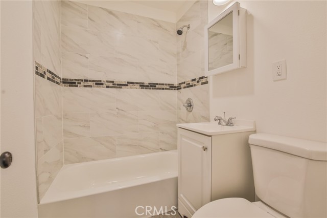 Los Angeles, California, 90061, United States, 2 Bedrooms Bedrooms, ,2 BathroomsBathrooms,Residential,For Sale,1981652