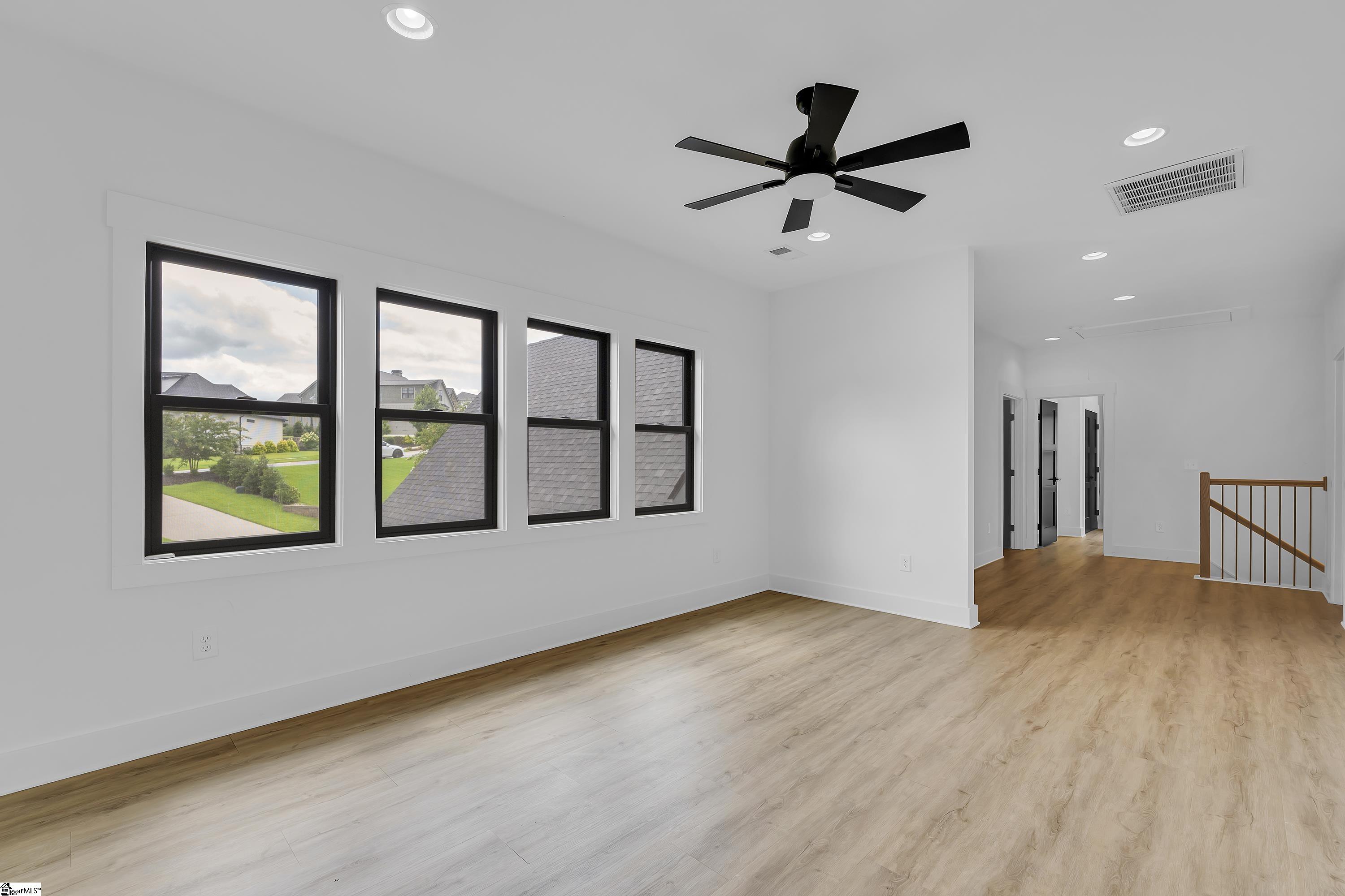 Simpsonville, South Carolina, 29681, United States, 5 Bedrooms Bedrooms, ,5 BathroomsBathrooms,Residential,For Sale,1913796