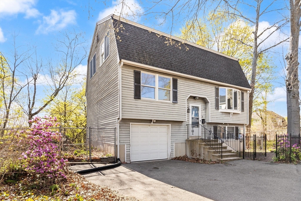 Lynn, Massachusetts, 01902, United States, 4 Bedrooms Bedrooms, ,2 BathroomsBathrooms,Residential,For Sale,2049430